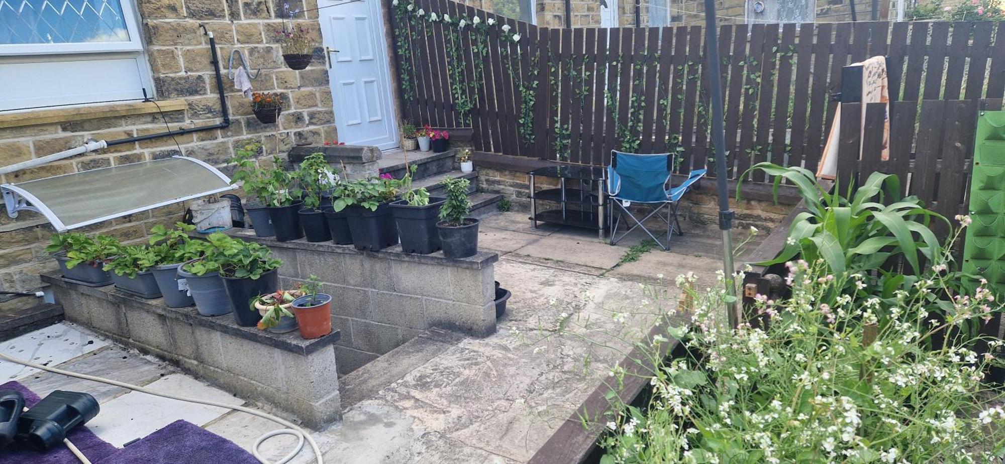 Joyful Place Huddersfield Bagian luar foto